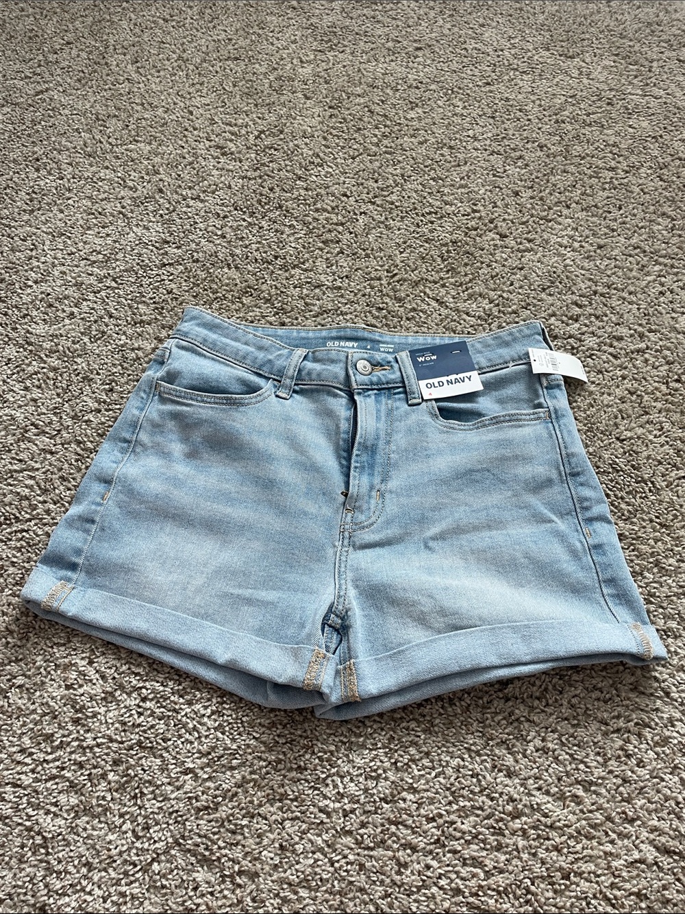 Old Navy Light Blue Denim Roll-Cuff Jean Shorts
